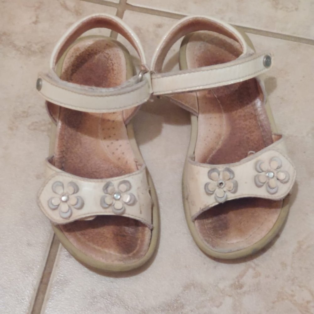Naturino Girl Sandals Size 9T